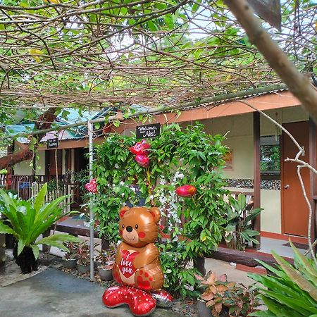 Ennas Place Coron Esterno foto