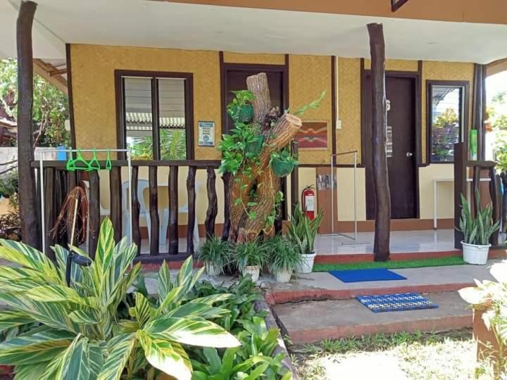 Ennas Place Coron Esterno foto