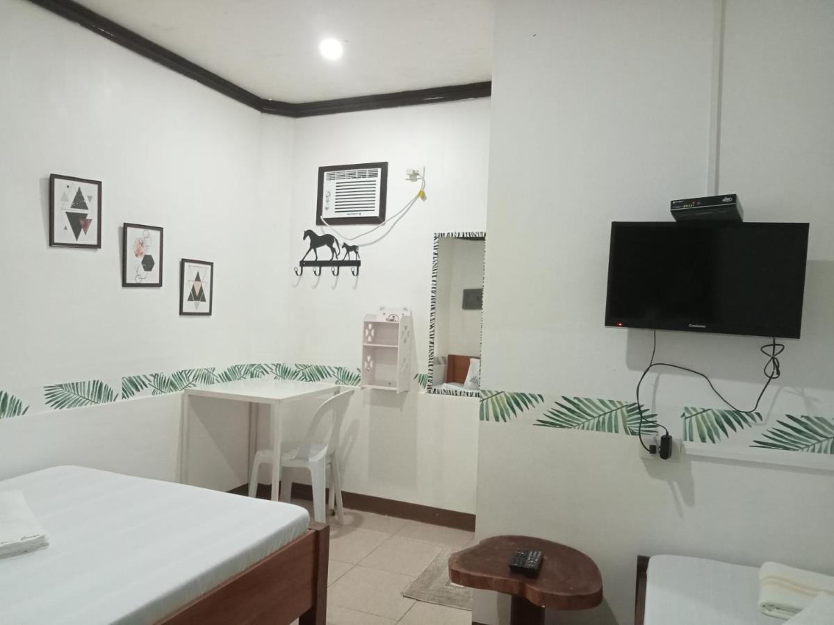 Ennas Place Coron Esterno foto